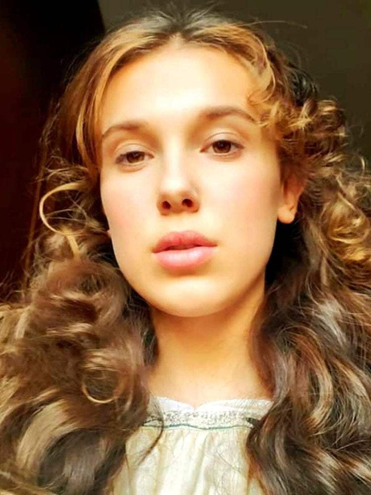 Millie Bobby Brown 8.5 x 11 Candid Color Photograph Art Print Photo Picture Collectibles:Photographic Images:Photographs Style Your Walls